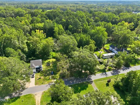 View/Area - 207 Pendergraft Rd, Bunnlevel, NC 28323 photo 3 of 7