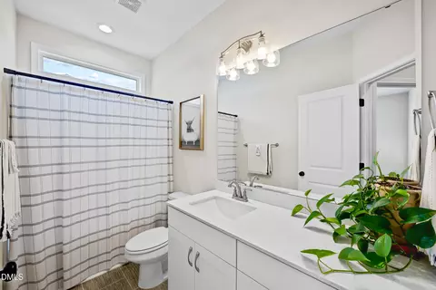 Bath - 152 N Josey Williams Rd, Erwin, NC 28339 photo 3 of 4