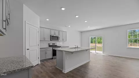 Entry Way - 10514 Beard Way, Bailey, NC 27807 photo 3 of 4