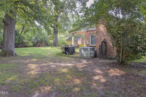 Exterior - 1605 Longview Ave, Tarboro, NC 27886 photo 5 of 7