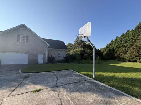 Exterior - 908 Windrow Ln, Raleigh, NC 27603 photo 7 of 8