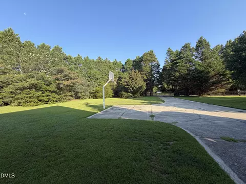 Exterior - 908 Windrow Ln, Raleigh, NC 27603 photo 6 of 8