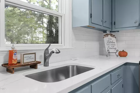 Kitchen - 2438 Nc 27, Coats, NC 27521 photo 2 of 2