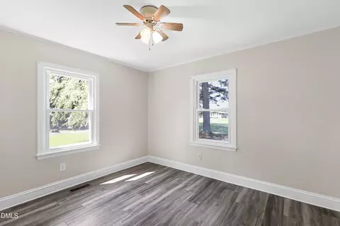 Bedroom - 2438 Nc 27, Coats, NC 27521 photo 5 of 5