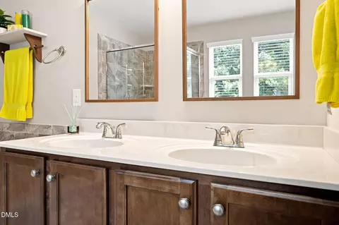 Bath - 509 Ferry Ct, Wake Forest, NC 27587 photo 2 of 4