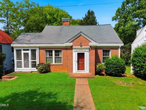 1420 Park Dr, Raleigh, NC 27605
