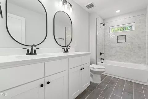 Bath - 230 Sutherland Dr, Franklinton, NC 27525 photo 2 of 5