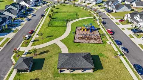 View/Area - 117 Sunfish St, Smithfield, NC 27577 photo 5 of 13
