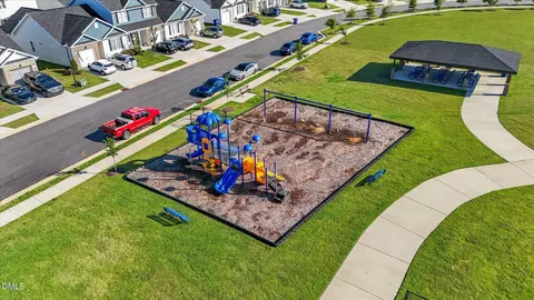 View/Area - 117 Sunfish St, Smithfield, NC 27577 photo 4 of 13