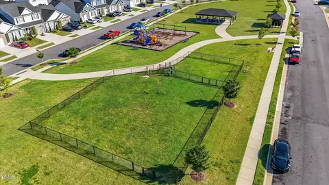 View/Area - 117 Sunfish St, Smithfield, NC 27577 photo 6 of 13