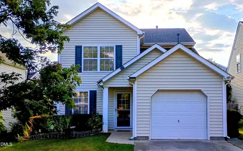 208 Indian Branch Dr, Morrisville, NC 27560