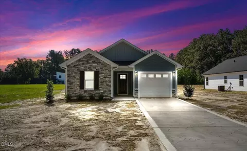Other - 314 E Howard St, Roseboro, NC 28382 photo 2 of 13