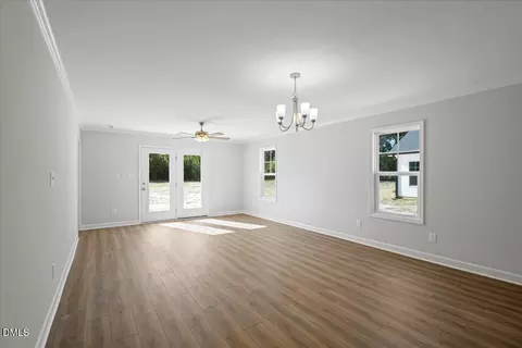 Living - 314 E Howard St, Roseboro, NC 28382 photo 1 of 5