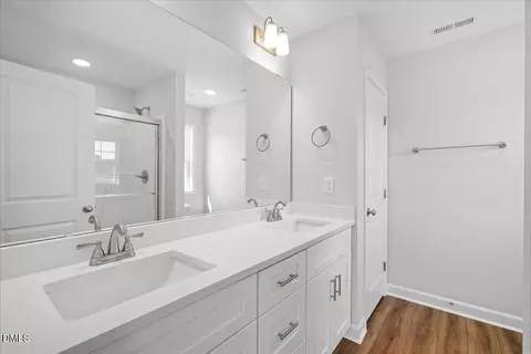Bath - 314 E Howard St, Roseboro, NC 28382 photo 1 of 2