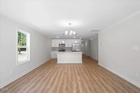 Living - 314 E Howard St, Roseboro, NC 28382 photo 2 of 5