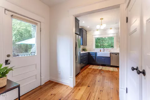 Entry Way - 309 Edward St, Durham, NC 27701 photo 8 of 11