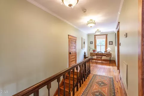 Entry Way - 309 Edward St, Durham, NC 27701 photo 10 of 11