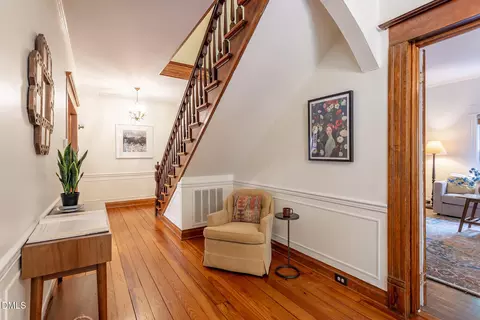 Entry Way - 309 Edward St, Durham, NC 27701 photo 6 of 11