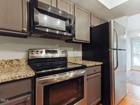 Kitchen - 117 Abingdon Ct, Cary, NC 27513 photo 2 of 3