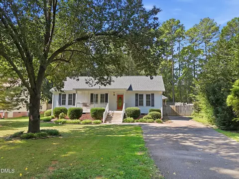 476 Shawnee Dr, Louisburg, NC 27549