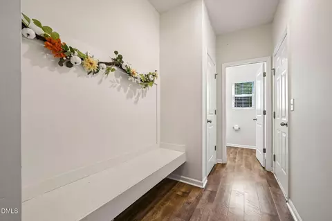 Entry Way - 40 W Dentaires Way, Willow Spring, NC 27592 photo 2 of 3