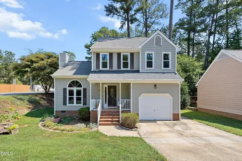 101 Gatepost Ln, Cary, NC 27513