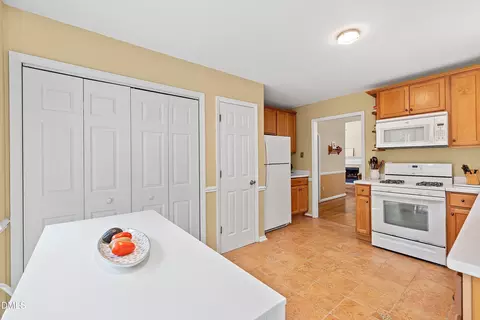Kitchen - 101 Gatepost Ln, Cary, NC 27513 photo 1 of 5
