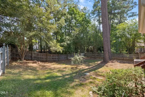 Exterior - 101 Gatepost Ln, Cary, NC 27513 photo 8 of 12