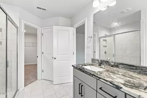Bath - 1133 Longitude Dr, Durham, NC 27713 photo 6 of 9