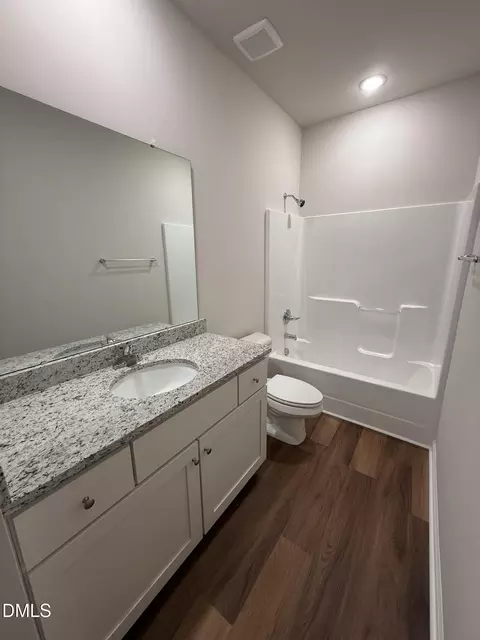 Bath - 305 Phil Jack Rd, Dunn, NC 28334 photo 3 of 3