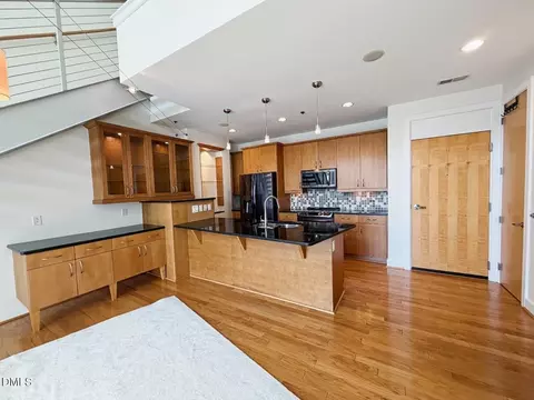 Kitchen - 2608 Erwin Rd #412, Durham, NC 27705 photo 3 of 4