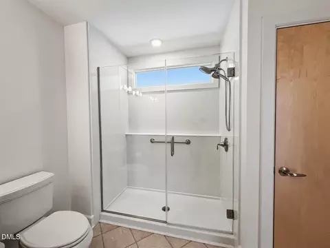 Bath - 2608 Erwin Rd #412, Durham, NC 27705 photo 4 of 4