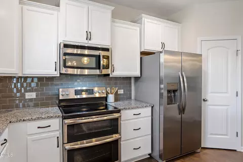 Kitchen - 1033 Laredo Ln, Durham, NC 27703 photo 6 of 6