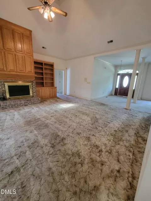Living - 30 Ormsby Ct, Spring Lake, NC 28390 photo 1 of 2