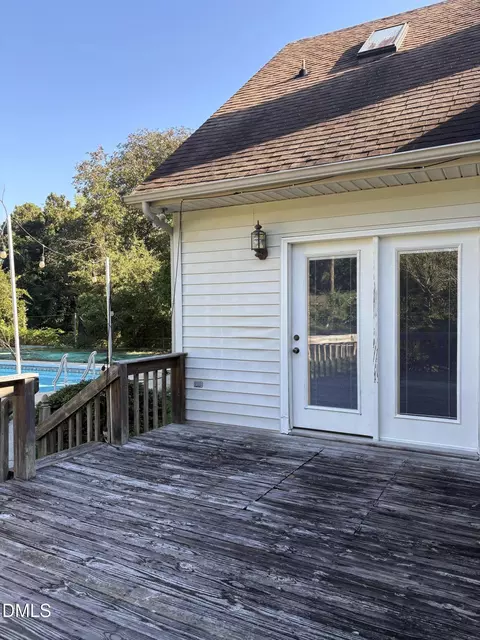 Exterior - 30 Ormsby Ct, Spring Lake, NC 28390 photo 2 of 8