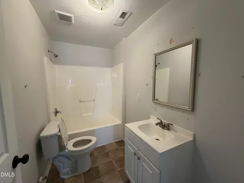Bath - 812 S 814 S 5th St, Smithfield, NC 27577 photo 1 of 2