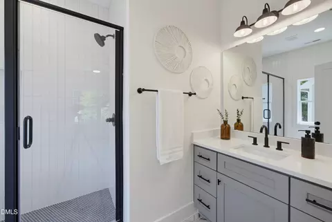 Bath - 2503 Lednum St, Durham, NC 27705 photo 4 of 5