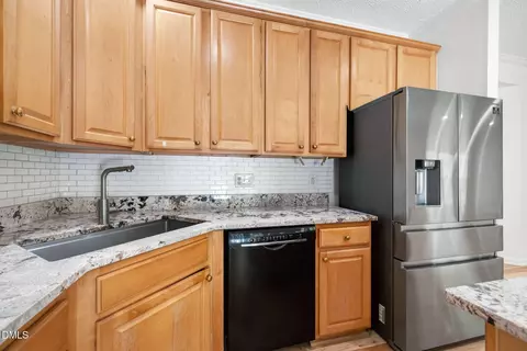 Kitchen - 229 Tecumseh Ct, Cary, NC 27513 photo 4 of 5