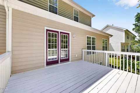 Exterior - 229 Tecumseh Ct, Cary, NC 27513 photo 8 of 11