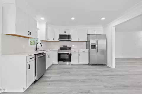 Kitchen - 3409 Spring Heather Ct, Willow Spring, NC 27592 photo 4 of 4
