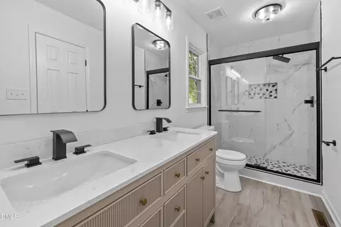 Bath - 3409 Spring Heather Ct, Willow Spring, NC 27592 photo 3 of 4