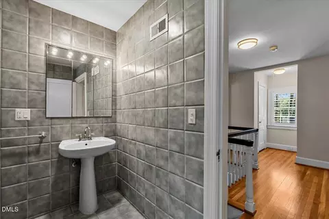 Bath - 2702 Augusta Dr, Durham, NC 27707 photo 5 of 5