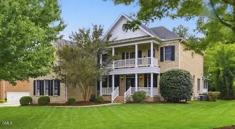 9015 Treesdale Ln, Raleigh, NC 27617