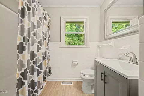 Bath - 1217 Clinton Rd, Durham, NC 27703 photo 1 of 2