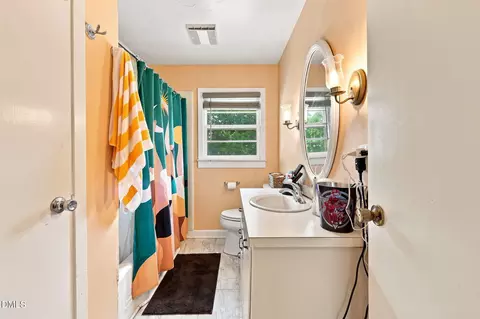 Bath - 909 Brooks Ave, Garner, NC 27529 photo 1 of 1