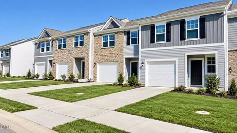 124 S Meyers Ct, Clayton, NC 27520