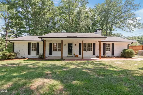 100 E Merlin Dr, Knightdale, NC 27545