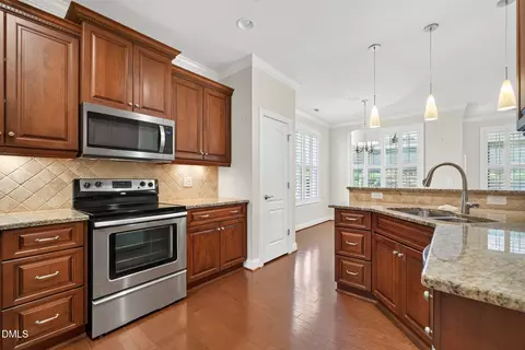 Kitchen - 454 Easy Wind Ln, Garner, NC 27529 photo 4 of 4