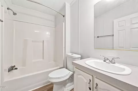Bath - 3208 Maple Ave, Efland, NC 27243 photo 4 of 5