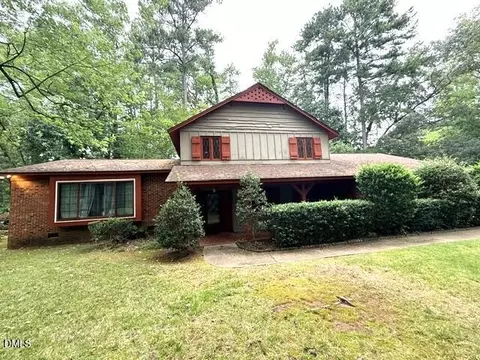 1202 Wellington Ln, Cary, NC 27511
